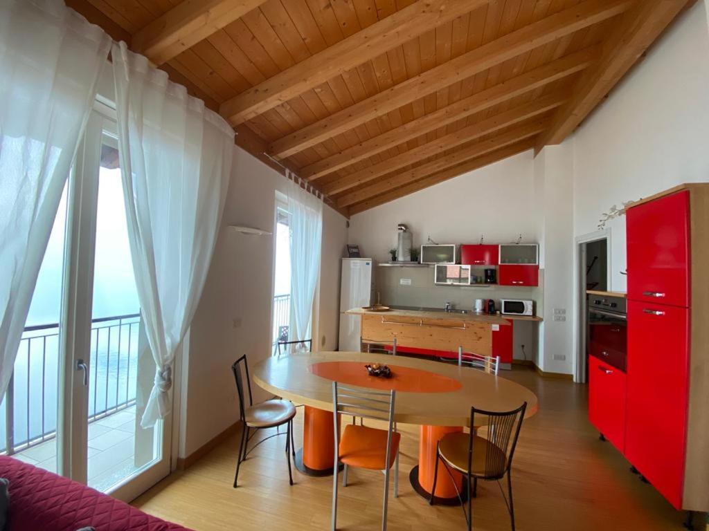 Ferienwohnung Luxury Penthouse With Big Terrace Argegno Exterior foto