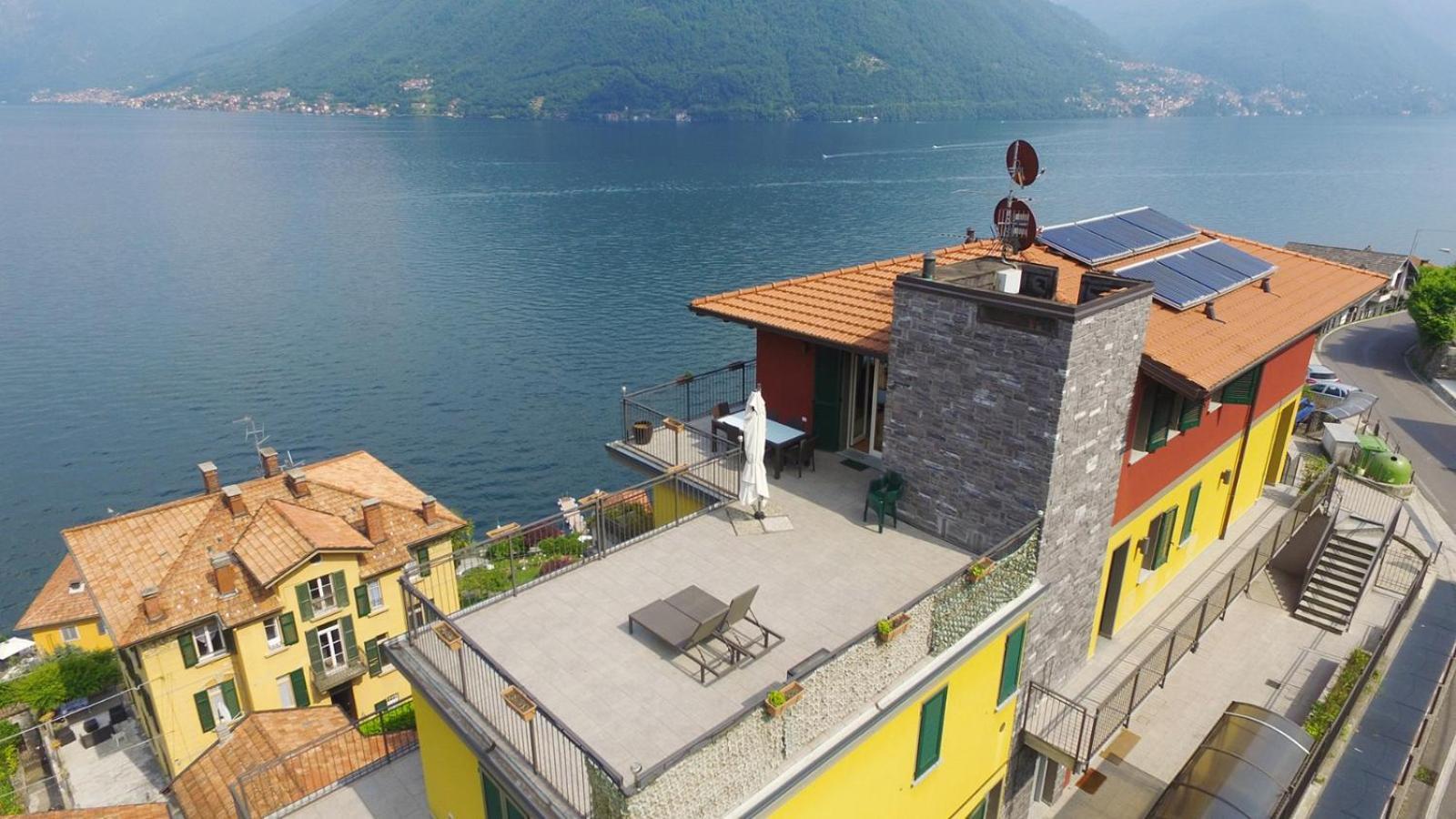 Ferienwohnung Luxury Penthouse With Big Terrace Argegno Exterior foto